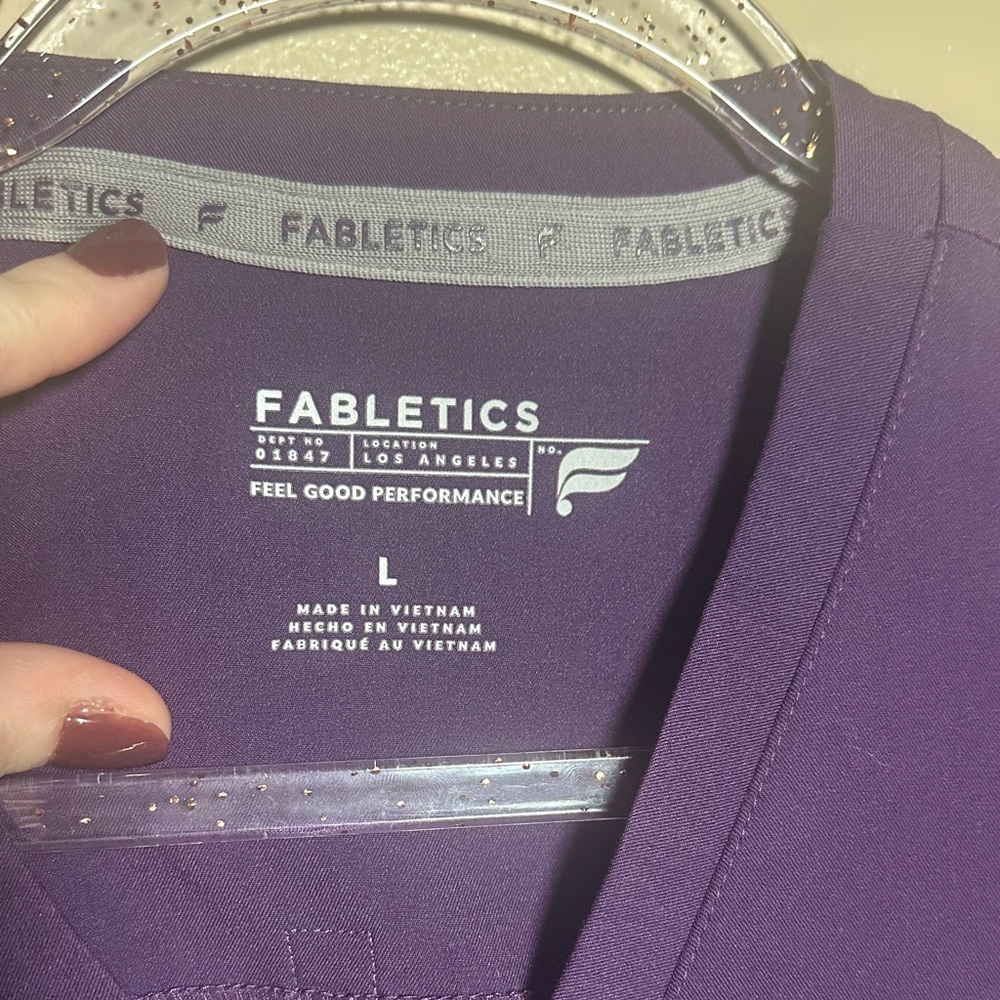 Fabletics Purple Scrub Top | Large - Picture 3 of 4